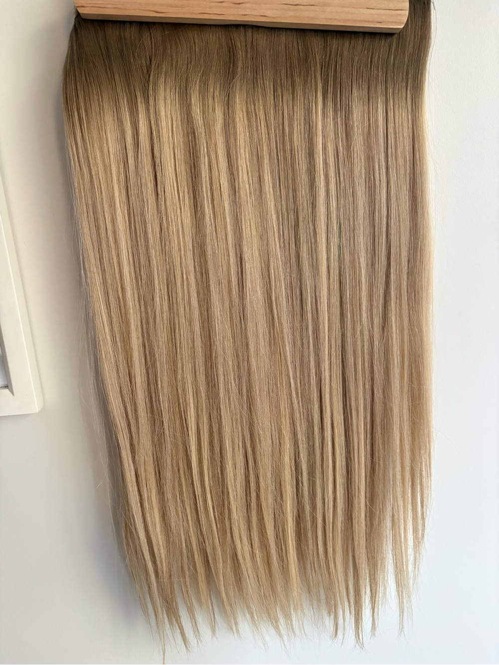Bellami 24 inch (175g) Pearl Blonde (Hybrid) #8C -88 Flex Weft